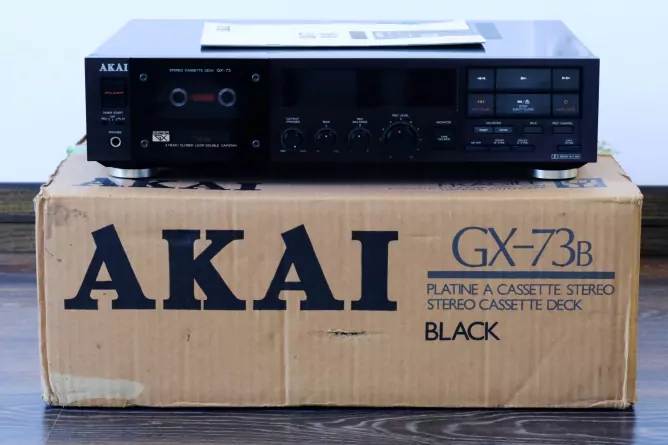 Дека кассетная Akai GX-73 100V фото 1